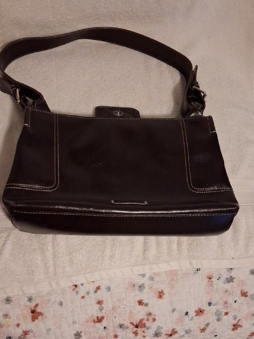 Nine West Black Shoulder Bag with White Contrast Stitching - Picture 3 of 9